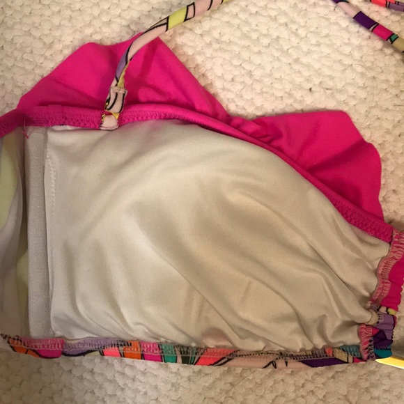 VS bathing suit top - Picture 2 of 3